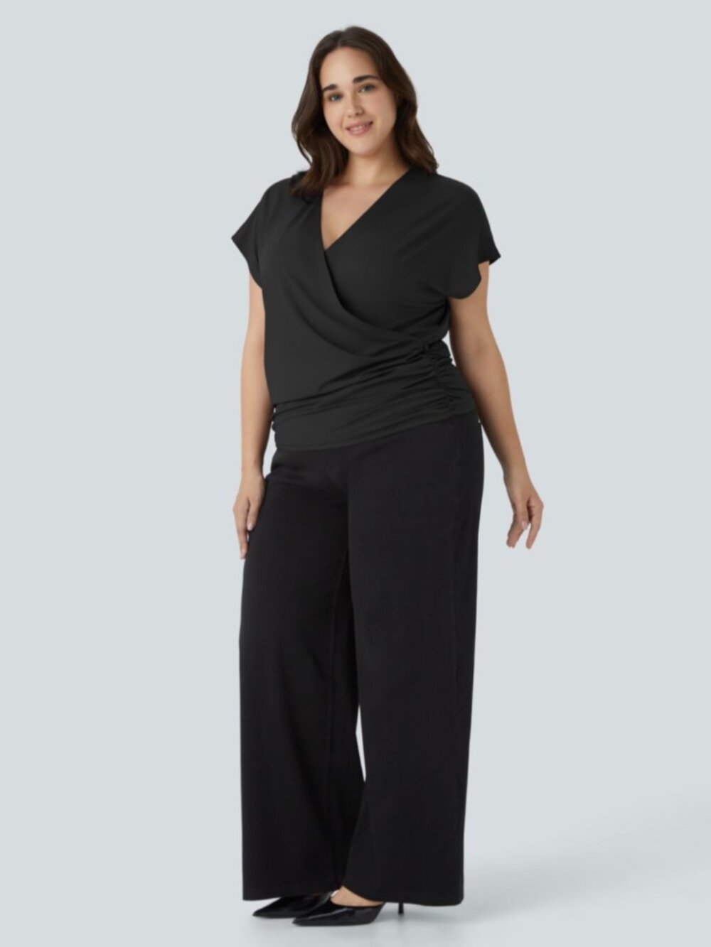 NWT LADIES SIZE 1X HALARA BLACK V-NECK CAP SLEEVE CROSSOVER RUCHED BLOUSE SHIRT